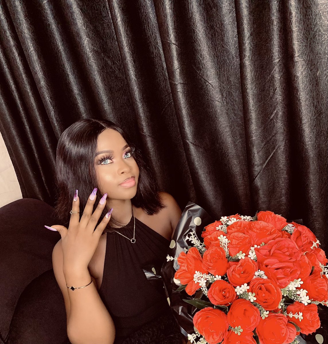 QwinlauraB's tweet photo. Happy Birthday to me🥳🥳 https://t.co/70jO1STpNC