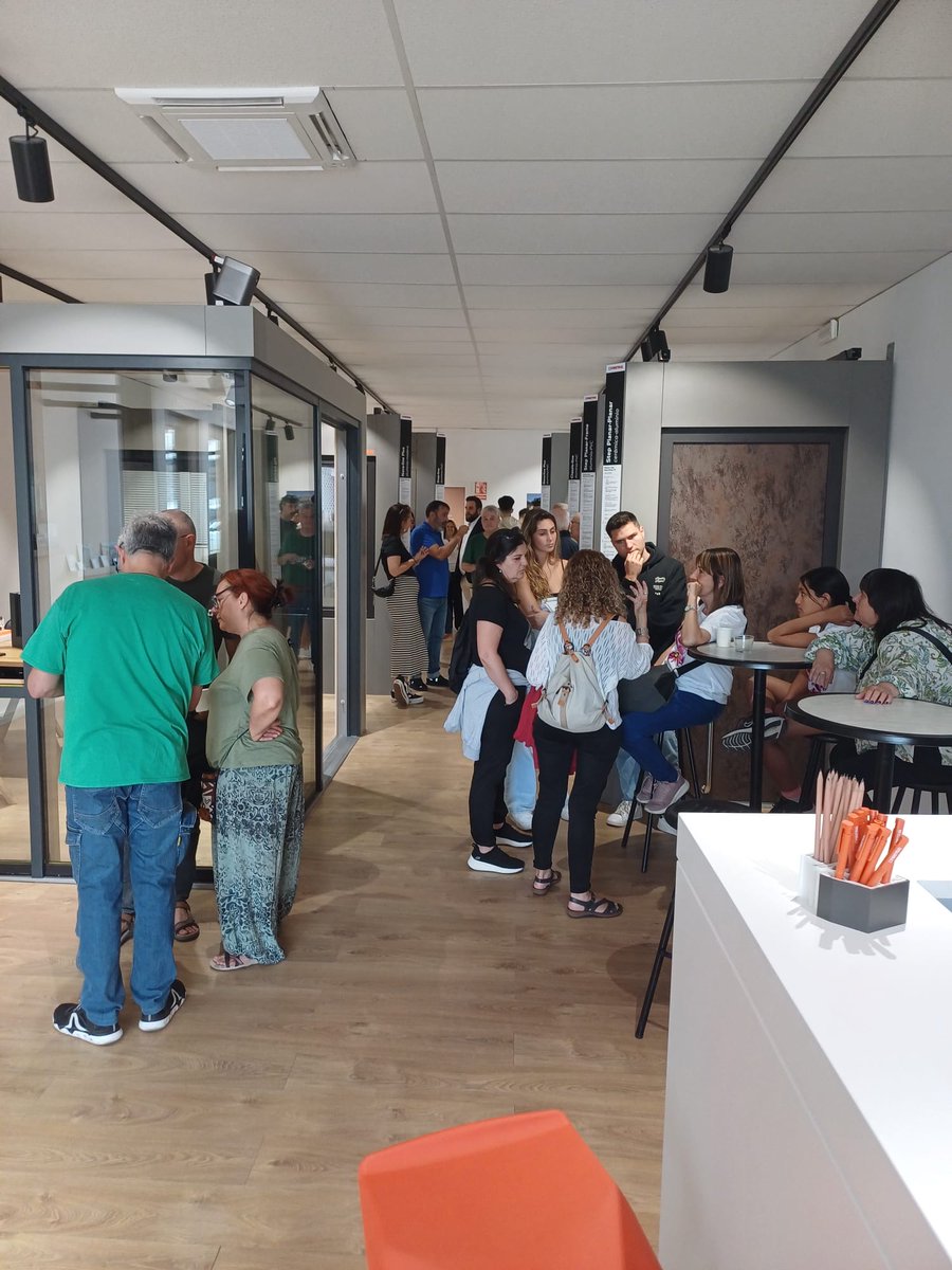 factoriacanabal's tweet photo. Inauguració del nou Finstral Partner Studio a Vilanova i la Geltrú.

Distribuïdors Finstral a la província de Barcelona des de 1997, ara també a la costa del Garraf.

#finestres #ventanas #pvc #alumini #aillament #arquitectura #interiorisme https://t.co/hoNtZkpMQW
