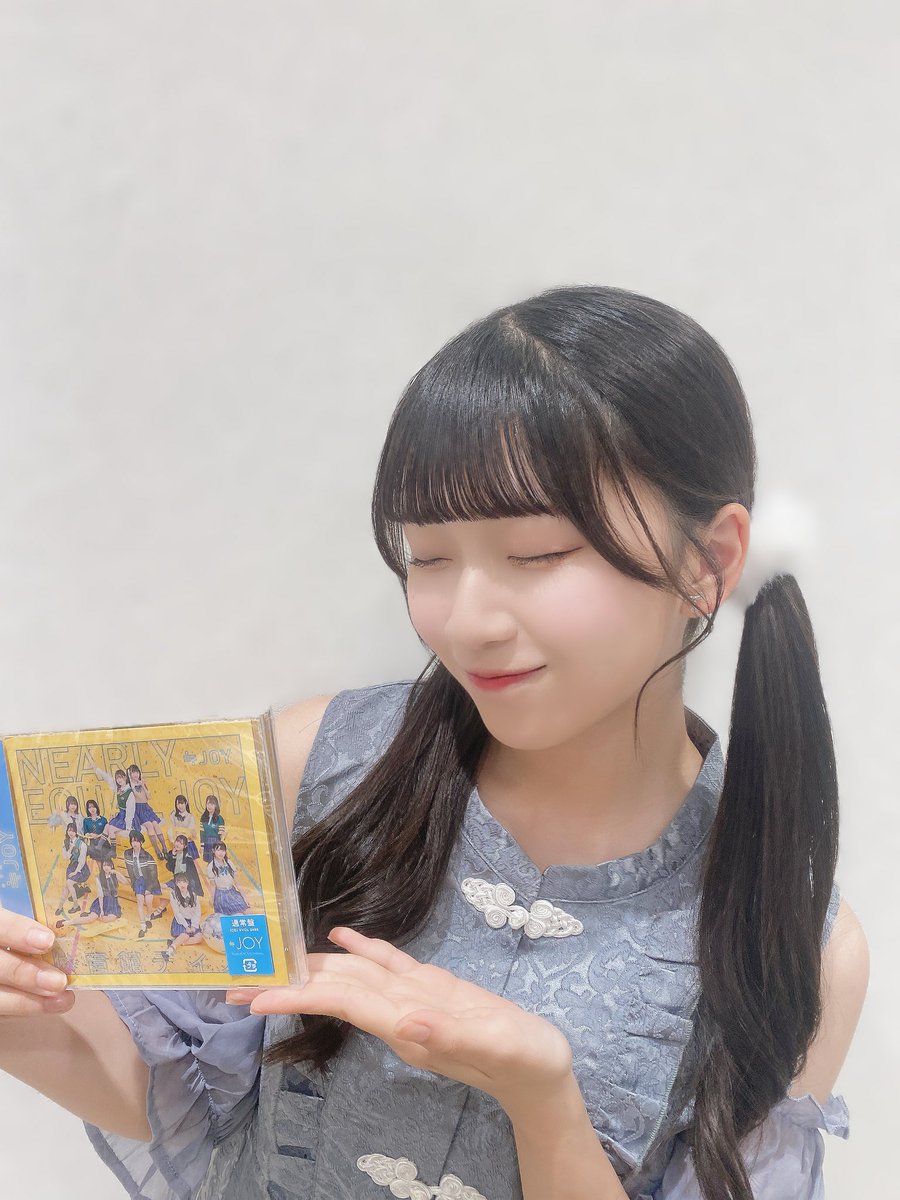 ≒JOY 1stシングル
『体育館ディスコ』

本日発売です！

たくさんの方に手に取っていただけて本当に嬉しいです!🙇‍♂️
これからも体育館ディスコをたくさんの方に愛していただけるよう頑張ります!

各配信サービスもよろしくお願いいたします🙇‍♂️💓
nearly-equal-joy.lnk.to/TaiikukanDisco

#体育館ディスコ
#ニアジョイ