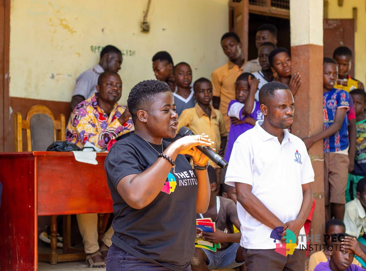 ThePecProject's tweet photo. to supporting legislation for menstrual equity, every action counts. 

Together, we can ensure that menstruation doesn't hold anyone back.

The PEC Institute launched a PAD Bank at Fiaso D/A Basic School, Techiman South in the Bono East Region. 

 #EndPeriodPoverty https://t.co/godUCezc6l