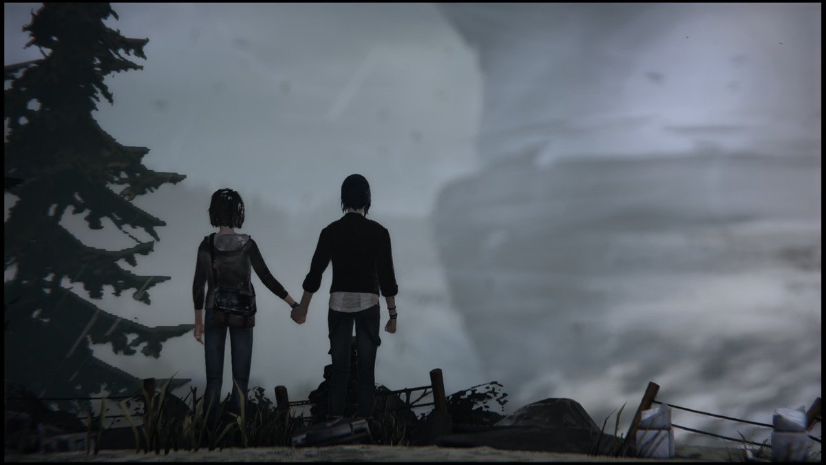 bytes_by's tweet image. Life is strange