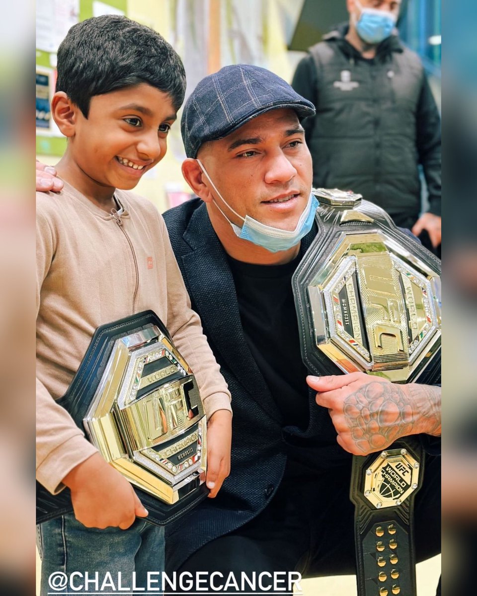 mma_orbit's tweet photo. Alex Pereira visited a children’s cancer hospital in Australia today ❤️ https://t.co/qp0XsVhUgF