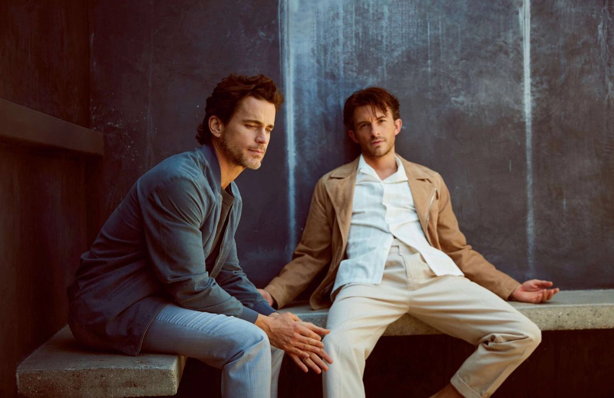 WithhLoveAnnie's tweet photo. You can't be serious!
This is a Hate Crime
An Illegal Attack
#JonathanBailey #MattBomer #FellowTravelers #HawTi https://t.co/aWc49QIqHx