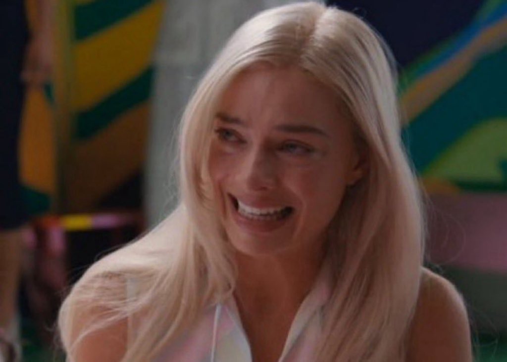 yo después de desperdiciar un outfit súper top en un día aburrido