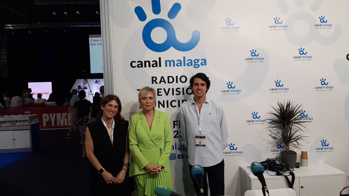 CanalMalagaRTV's tweet photo. Hoy:
🗣️@carmeartigas, copresidenta del Órgano Consultivo de Alto Nivel sobre #IA de @UN
🗣️@antoniosanz, consejero de Presidencia, Interior, Diálogo Social y Simplificación Adtva. de @AndaluciaJunta
🗣️Alejandro Estébanez, de #ChatScale
🗣️@fjcristofol, periodista investigador #IA https://t.co/cnYjKulcRc