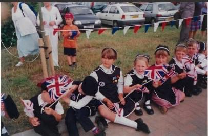Wayback Wednesday!

Perfect timing with the announcement by Bailiff of Jersey of a visit by the King and Queen! 

This week we are going back 2005, waiting for Queen Elizabeth and her visit to the zoo.

 #ourisland #jerseyevents #SupportSJAJersey #stjohnjersey #jerseyci