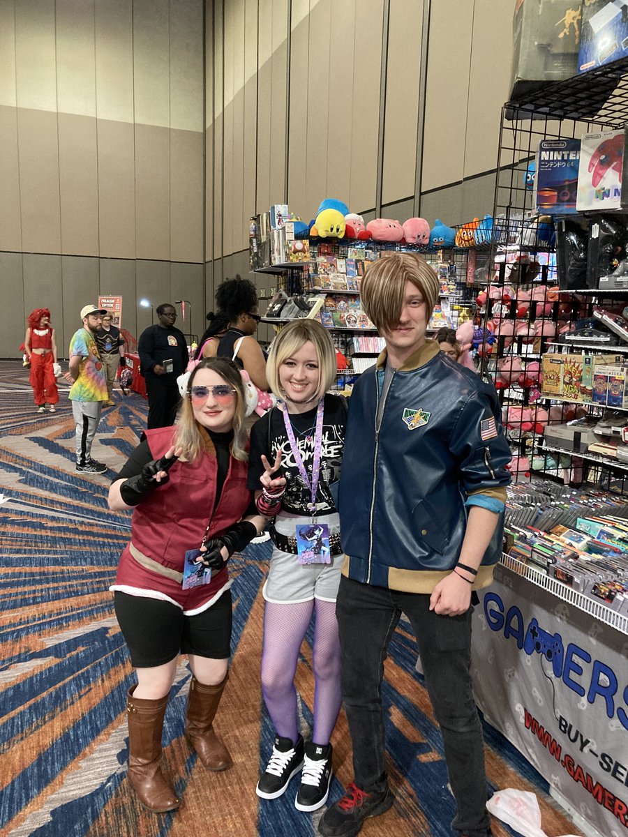 gnomepaws's tweet image. Only gonna post a few photos here bc I’m shy!! The highlight of the con was getting to hug the bnuuy! 💖🐇
#animebluescon #abc12