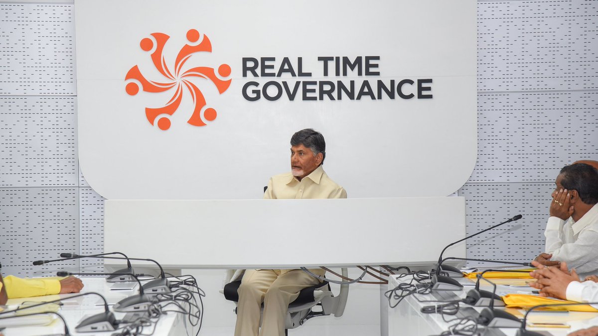 IDivi_SP's tweet photo. Real-time governance has been revolutionized by @ncbn garu and will transform Andhra Pradesh with proactive, tech-driven solutions. Enhanced transparency and efficiency would set new standards in public administration.  
#KutamiTsunami
#ChandrababuNaiduAneNenu 
#AndhraPradesh https://t.co/dhIrwCML8r