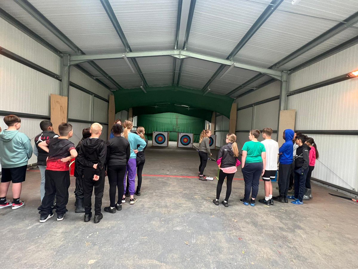 thamesideschool's tweet photo. Group 1 and 6 doing Indoor Archery #ThamesideOnTour #Residential24 #Mersea24 https://t.co/8KbvbSimnV