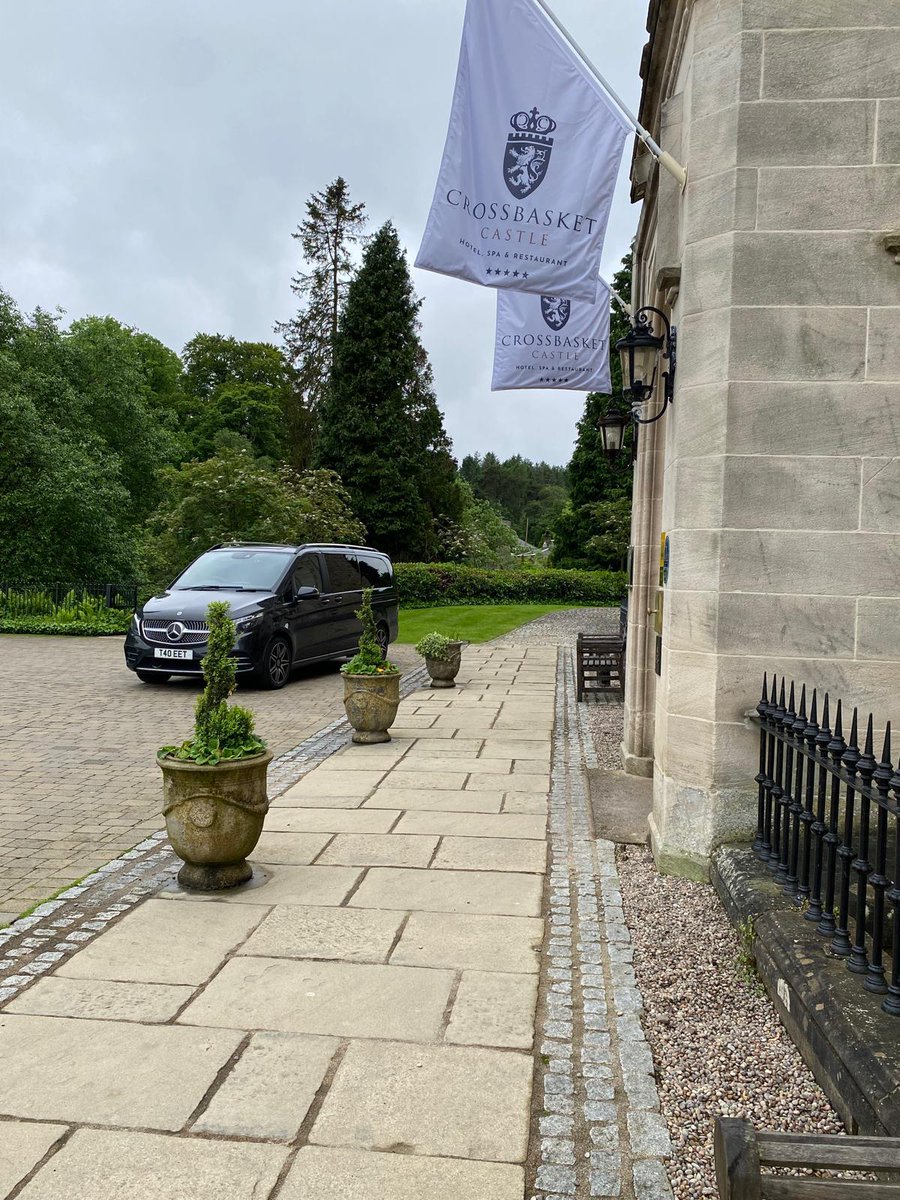 EdExecTravel's tweet image. Here we are at the magnificent @Crossbasket Castle near Glasgow, with guests from Atlanta in the United States, who joined us while on an 8-day stay in Scotland.

#CrossbasketCastle #Castle #CastlesOfScotland #ScottishCastles #Glasgow #Scotland #History #Heritage #Tour