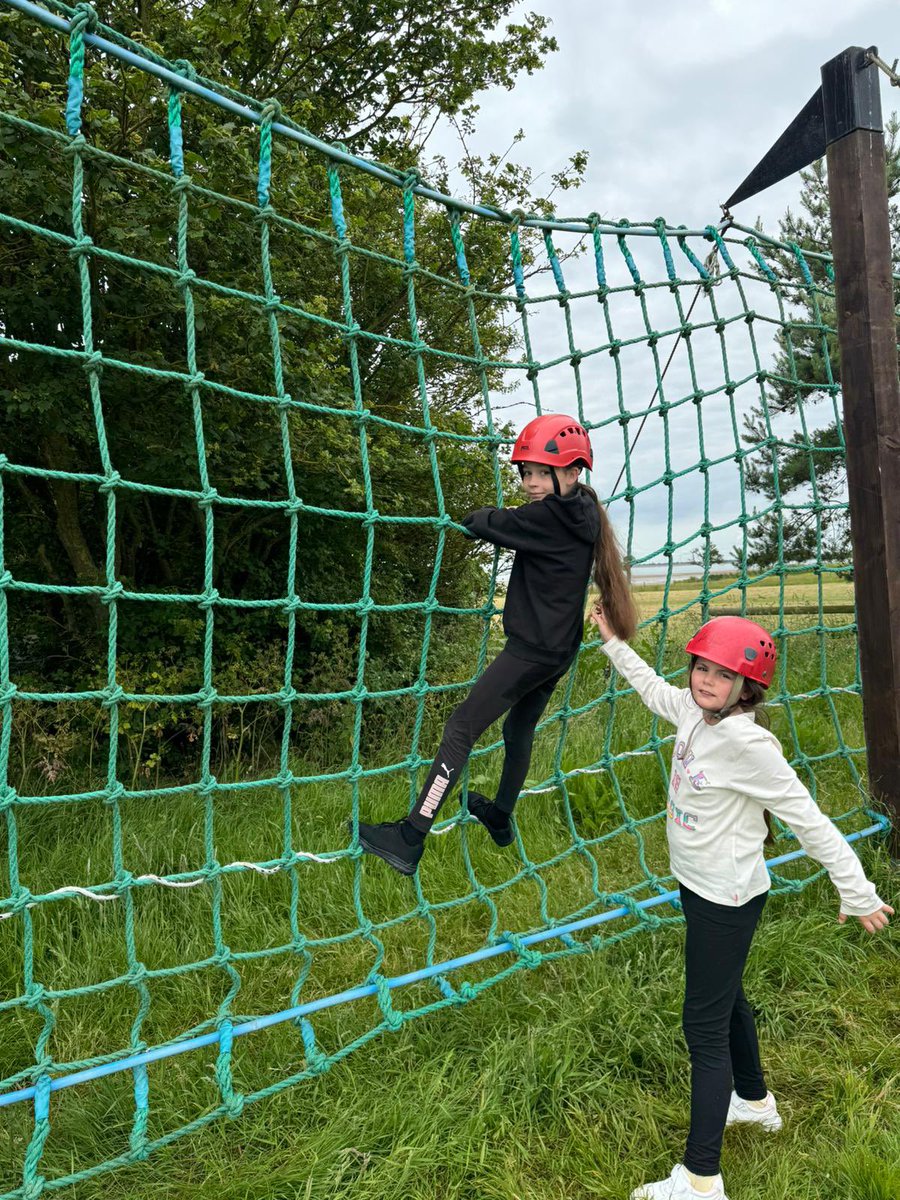 thamesideschool's tweet photo. G3 enjoying the Outdoor Adventure Course #ThamesideOnTour #Residential24 #Mersea24 https://t.co/OH9mcwpOZn