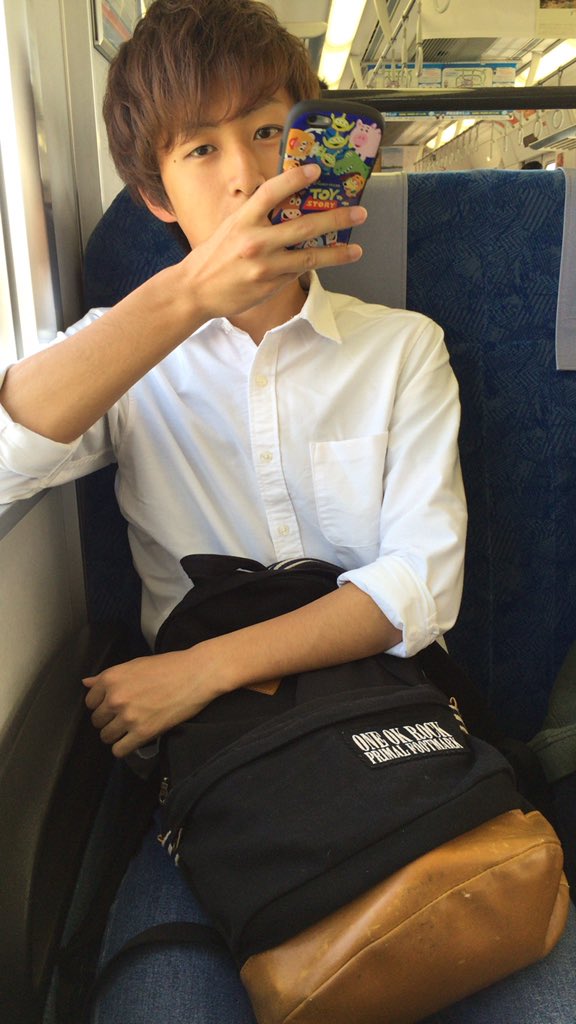 酒税。酒類に課される。アルコール分1％以上の飲料とされ薄めてアルコール分1％以上の飲料とする事ができる物or溶解してアルコール分1％以上の飲料とする事ができる粉末状のものを含む。