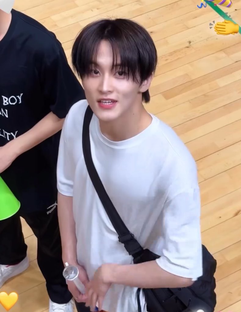lnwmark every day i pray and cry tweet media