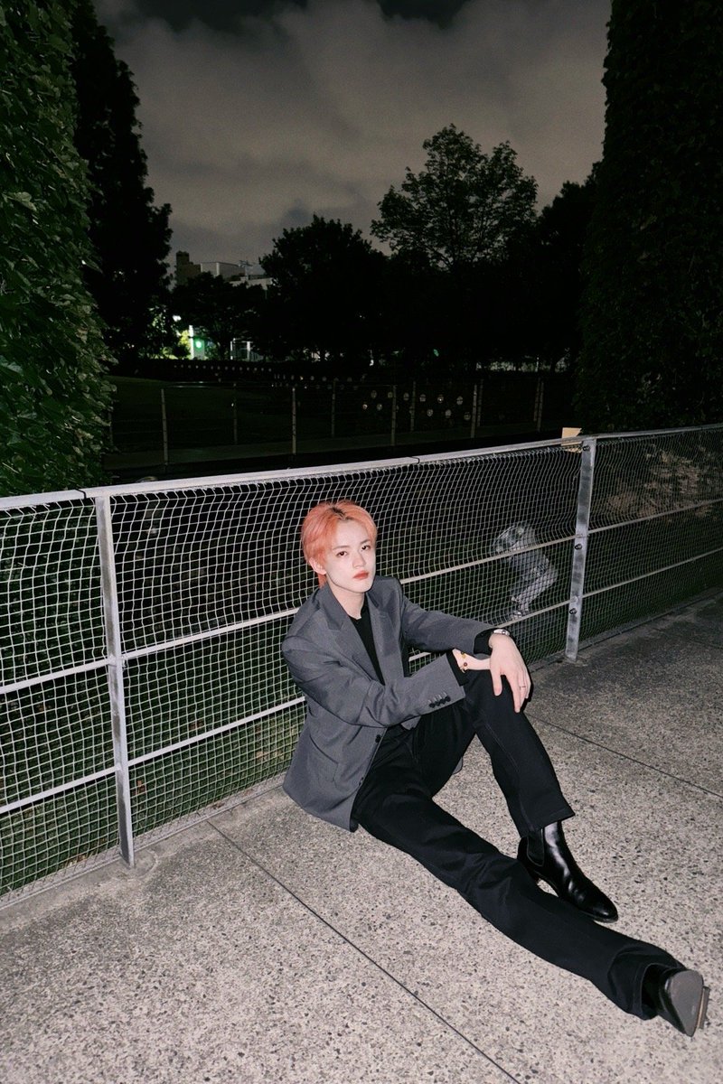 YoukuOfficial's tweet photo. How dashing he is! 😍 #CHENLE

#YOUKU #优酷 #钟辰乐 https://t.co/SMxwZf90yO