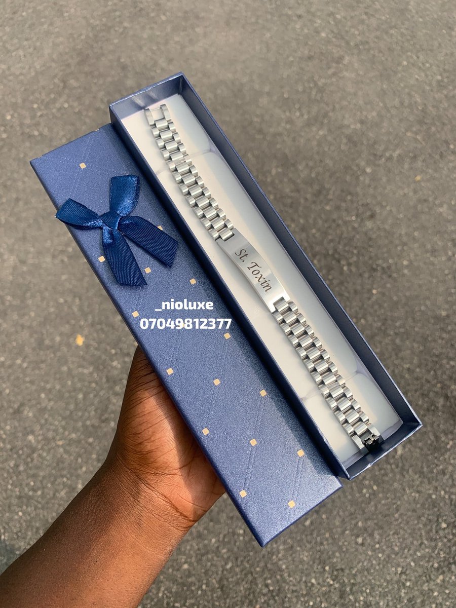 Imole🌟 (@_dudu_yemi) on Twitter photo Patronize my Growing business today and get engraved jewelry from me🤭 
First frame N11,000
Second Frame N13,000
Please help me Like and Retweet! 🥺 Patronize my Growing business today and get engraved jewelry from me🤭 
First frame N11,000
Second Frame N13,000
Please help me Like and Retweet! 🥺