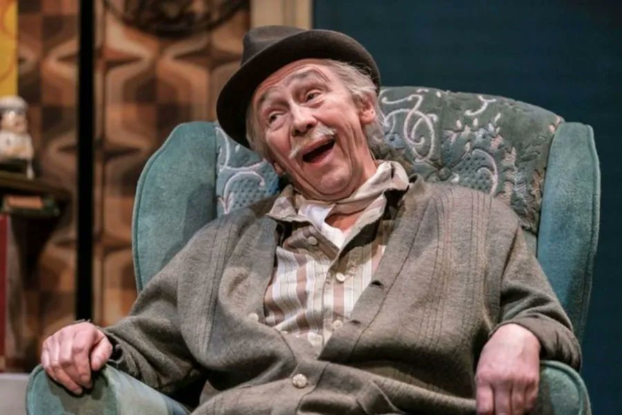 WhatsOnStage's tweet image. Only Fools and Horses tour announces complete casting whatsonstage.com/news/only-fool…