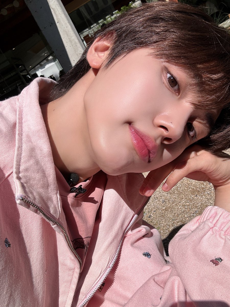 CRAVITYstarship's tweet photo. [📸]
#AfterStageTea X #SENSITIVE_SEONGMIN
@DearKlairs
⠀
#CRAVITY #크래비티
#성민 #SEONGMIN https://t.co/bqmdC5xYvI