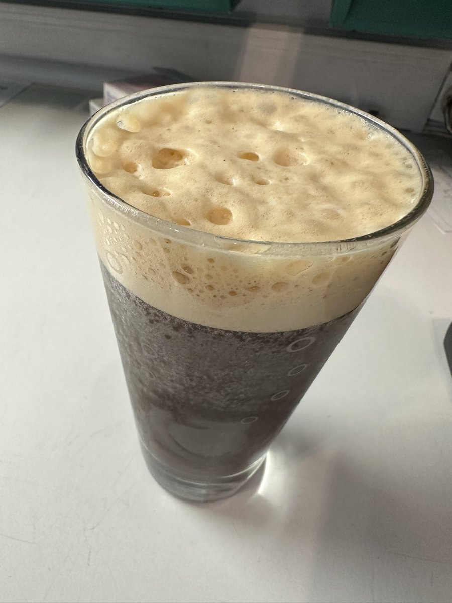 drmayo_theone's tweet photo. Café frappé
Ne pas se laisser abattre !
(Merci @Dermatopoullos pour ta photo cela m’a donné l’idée d’en prendre un !)
#goodforlife
#coffeeaddict https://t.co/ZLzw7iGbvx