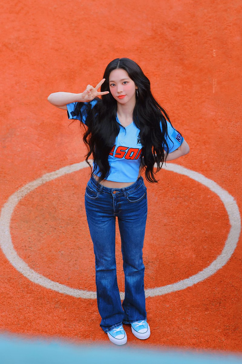 just_0411's tweet photo. 240609 #카리나 #Karina #에스파 #aespa

롯데 시구 ⚾️ https://t.co/fG5pxrjs7W