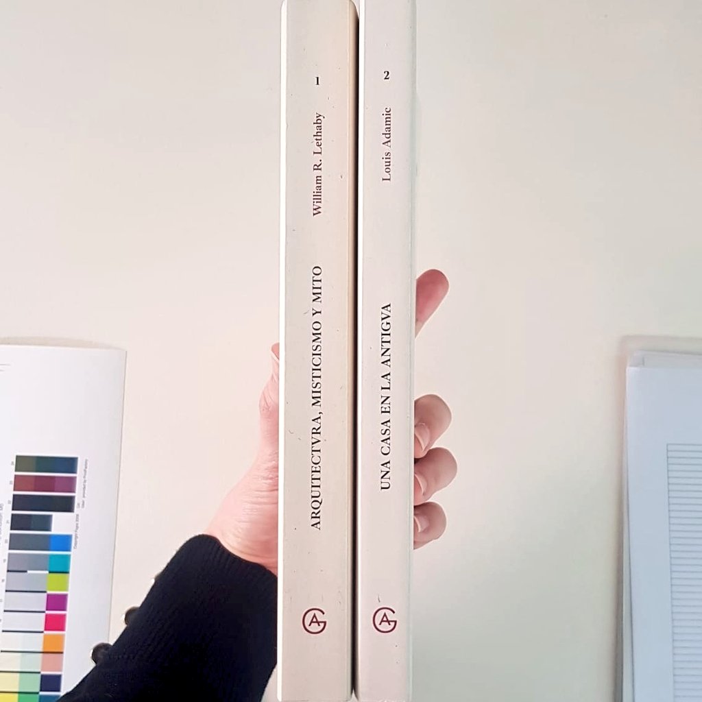 Germinarq1's tweet photo. ¡Ya tenemos agraciados en el sorteo de nuestra newsletter!
Esa mano inocente ha adjudicado a @almale y @arqcorrientes sendos Germinarq que recibirán en breve, con marcapáginas de coleccionista. ¡Pronto, más regalos para nuestros lectores! 🎁🎁🎁🎁 https://t.co/BB9co5P3ig