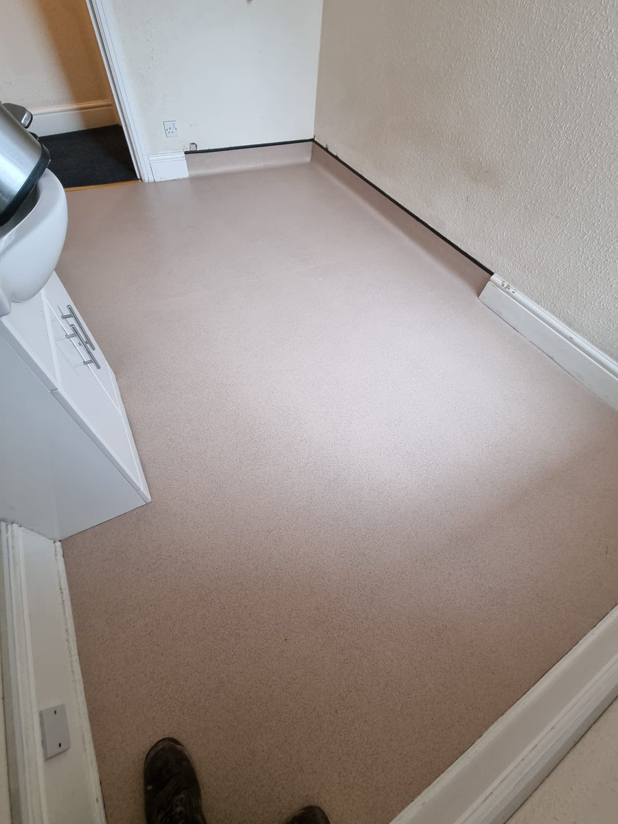 AnewLtd's tweet photo. Bedroom refresh at a care home in Audenshaw using @TarkettGroup Safetred Universal #flooring #tarkett #audenshaw https://t.co/3j04Bnsy9q