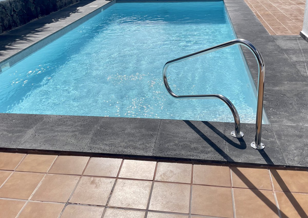 CasaTelescopio's tweet photo. Pool &amp; terrace refurb complete… 
@lanza_pro do what it says on the tin…
They are in Lanzarote &amp; they are professional. https://t.co/EOGec2G91K