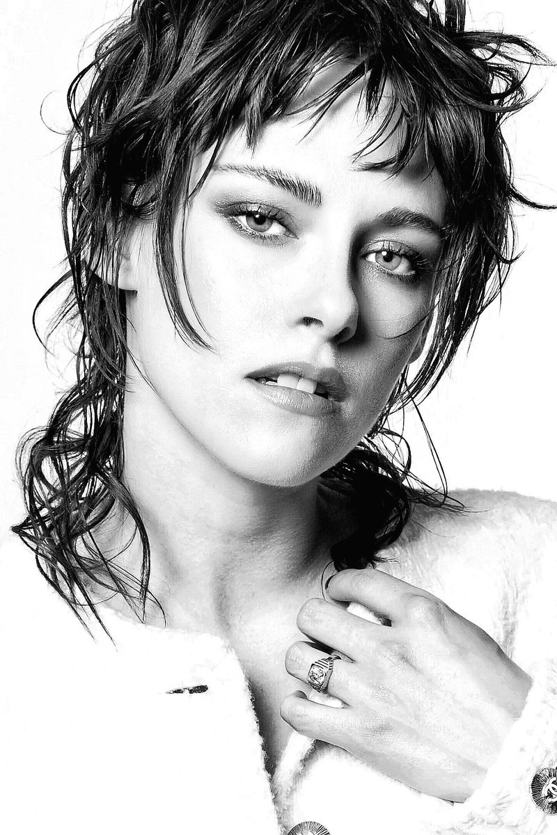 KSXxX14's tweet photo. #KristenStewart HQ
🤍🖤🤍🖤🤍 https://t.co/m6YXGu3M85