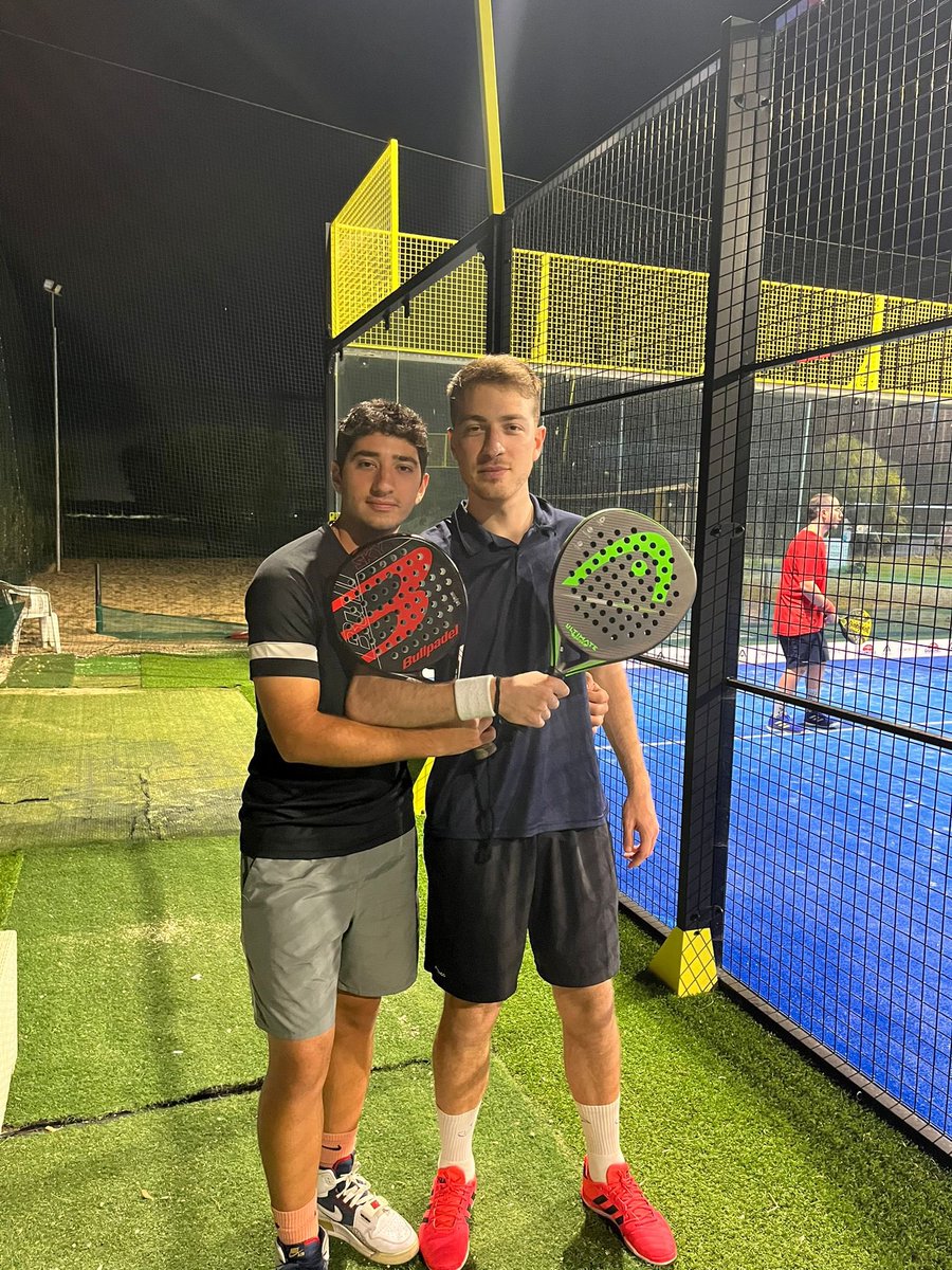 Piercosim0's tweet photo. I vincitori del torneo con 200 iscritti @WonderinElliot https://t.co/HEdubMG7ON