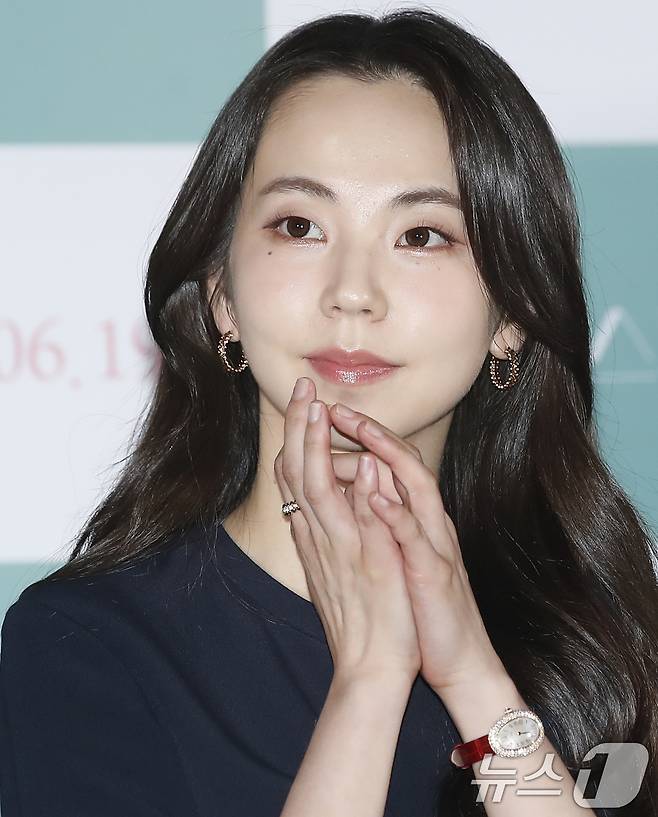 원더걸스 월드 tweet media