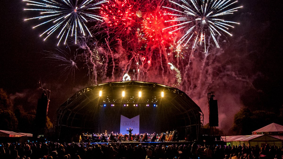 Sefton Park has hosted incredible events, from the upcoming "In The Park" event featuring local hero Jamie Webster, Africa Oye and LIMF Academy . Read about Sefton Park's festival legacy on the Liverpool Music City website written by Kevin McManus. Pictures by Mark McNulty 📷