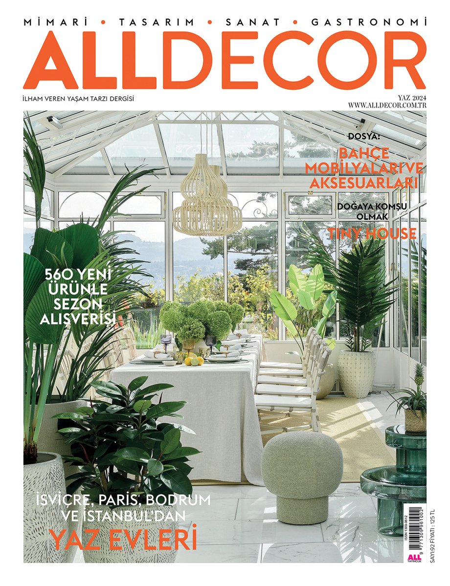 Yaz rehaveti, yavaşlama, güneşe ve denize yakın olma ve de evin dışında bir yaşam kurma… Bahçeye, terasa, balkona, bulduğumuz en gölge alana kaçma… 

ALL DECOR Yaz 2024 sayısı tüm dijital platformlarda ve bayilerde...