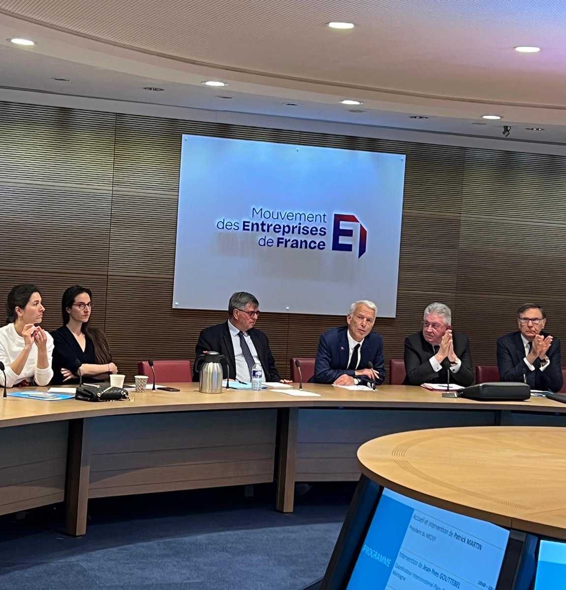 PatrickMartin_1's tweet photo. Je suis intervenu ce matin à l’AG du Conseil National des Etablissements Thermaux (#CNETh), une fédération à l’avant-poste des questions de préservation de l’eau qui a rejoint notre task force Eau. Accompagnement des soins, bien vieillir… les professionnels du thermalisme sont des acteurs à part entière au service de la #santé de nos concitoyens.
@thermalisme