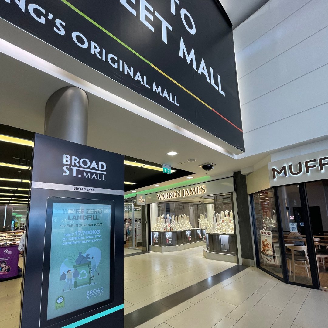 BroadStreetMall's tweet photo. Little things can make a BIG difference 🙌  We've put together some sustainable tips, these are small changes that can help save our planet 🌍 Head to our website for the full list 📃 https://t.co/5D3q5d8999 

#RdgUK #BroadStreetMall #Sustainability #Eco #GoGreen #GreenWeek https://t.co/CE5PllPLT9