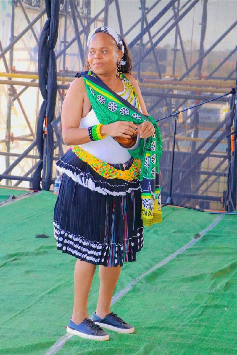 SANewzNetwork's tweet image. Breaking News: Limpopo Health MEC Dr Phophi Ramathuba has been appointed premier of Limpopo. She becomes the first female premier of the province.

MK Party Concourt Cassper Kaizer Chiefs Teboho Mokoena MaMkhize Pitso #SenzoMeyiwaTrial Nabi