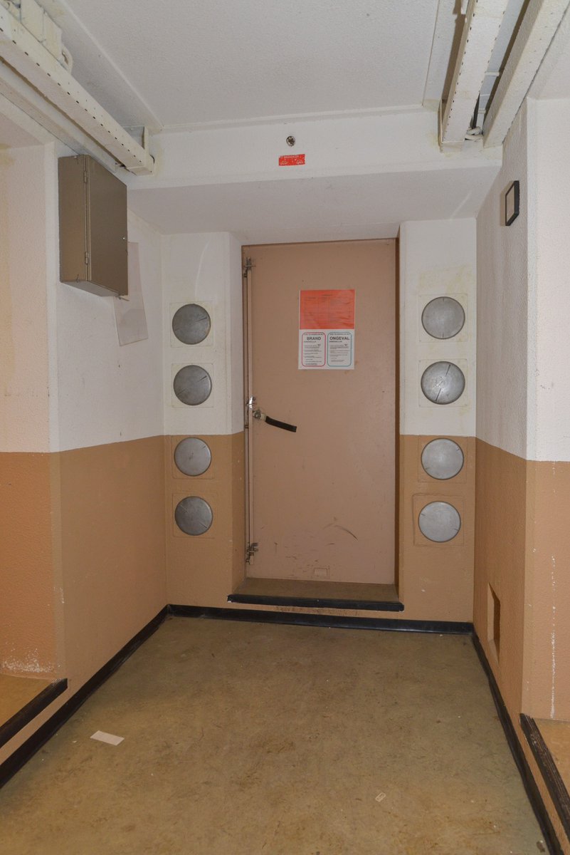 De atoombunker is zaterdag 15 juni weer te bezoeken van 10.00 - 16.00 uur in de voormalige PWA-kazerne in #Gouda. U krijgt een rondgang door de bunker die in 1966 is gebouwd door #defensie voor het NTC. Houd rekening met een wachtrij. #Gouda ntc-bunker.nl