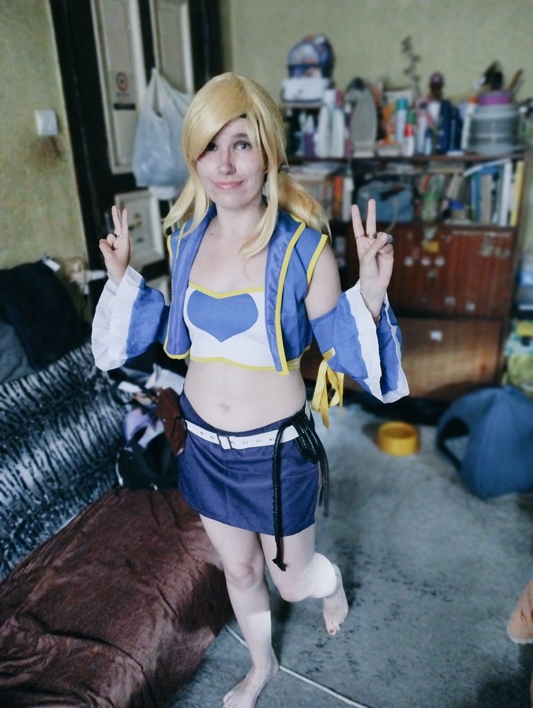 You have three choices, you can give up, give in or give it your all." ~Lucy Heartfilia