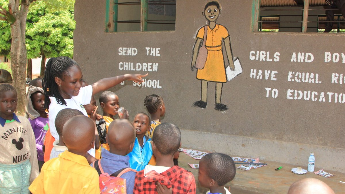 Today is #WorldDayAgainstChildLabour. To eliminate all forms of child labour, we need to address the root causes. In our stories of change we show how the area-based approach is key.
👉 wncb.org/stories-of-cha… 

#TogetherAgainstChildLabour #areabasedapproach