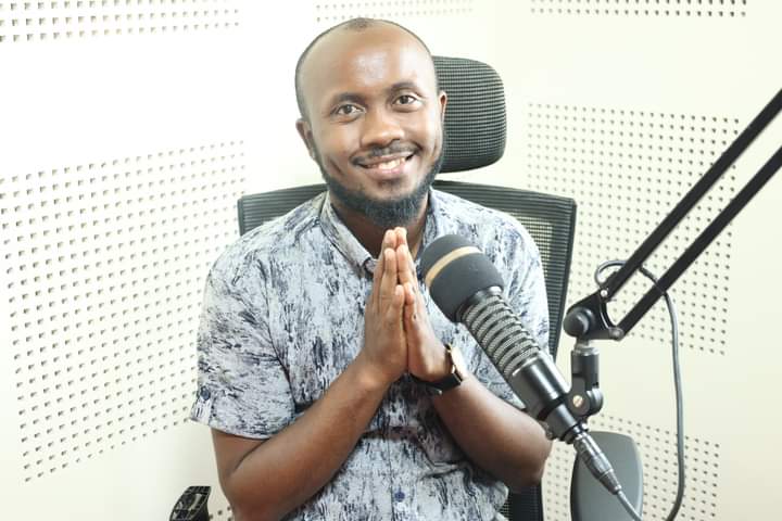 And you are complete in Him, who is the head of all principality and power. [Colossians 2:10]

It's #TeamWorshipWednesday on #RouteYetu with <a href="/King_Davvie/">King</a>  
#kingonroute
#routeyetu
#ListenAndLive