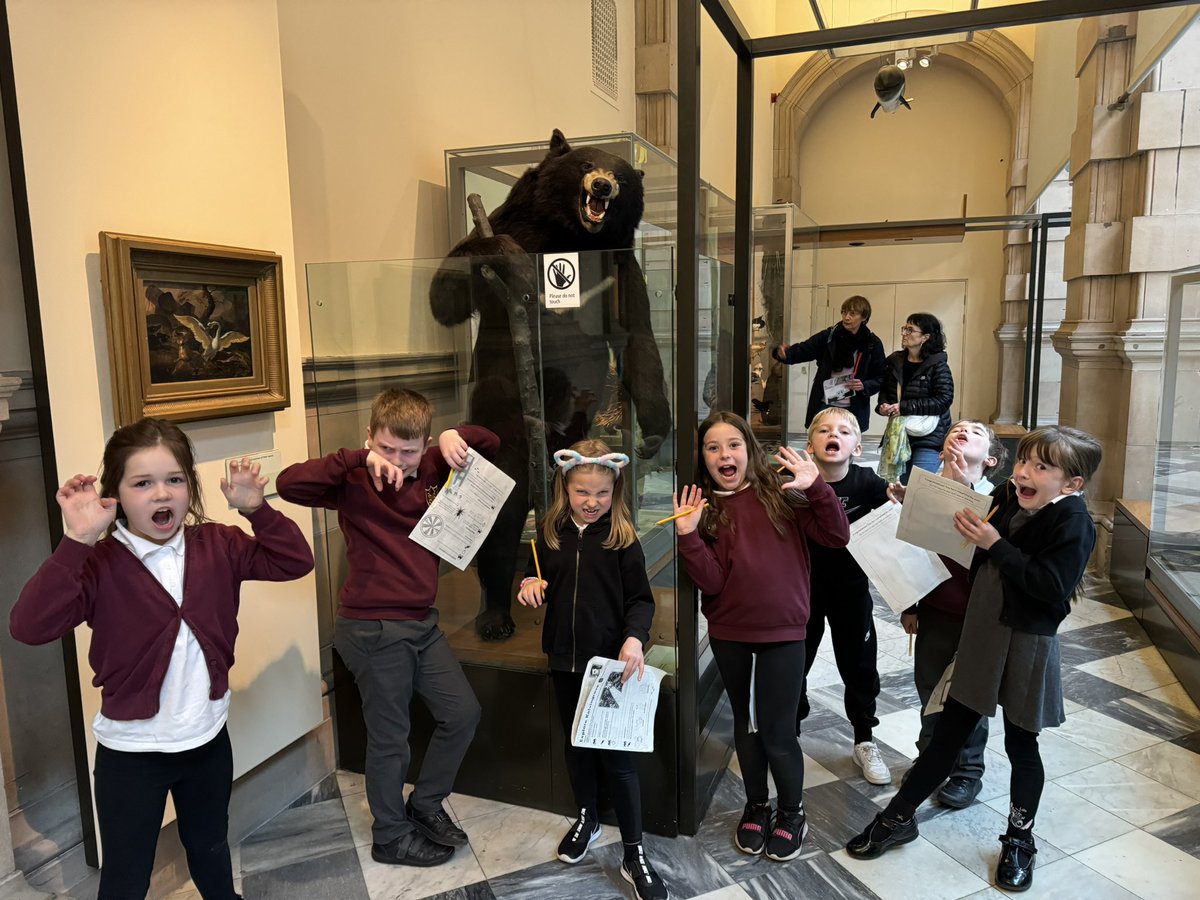 Then we spent some time exploring the rest of the museum too. 🌟