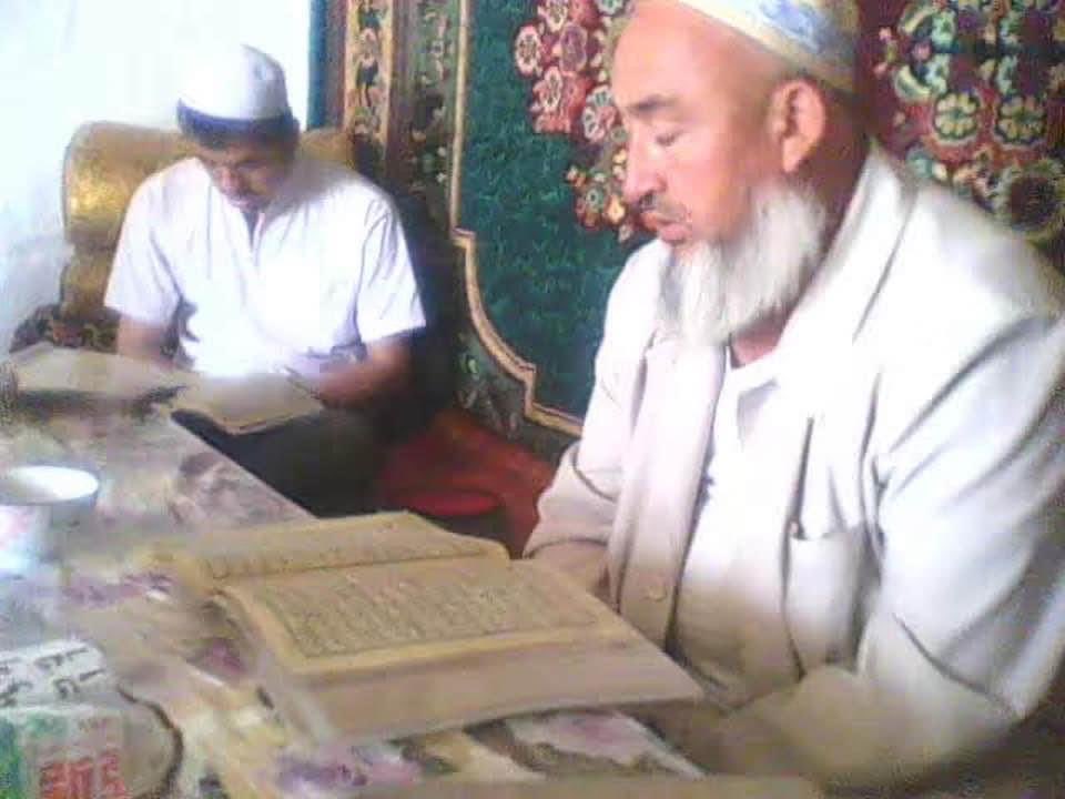 AbduwelA's tweet photo. Memet Qarim, he was a respected public figure, philanthropist, religious scholar in Shiho City. He got arrested at end of 2017. He led #Uyghurs to build the mosque in the picture. It took three years to build the mosque, spent 6 millions RMB, it was demolished in 2018 by China https://t.co/q6WCmJr3LH