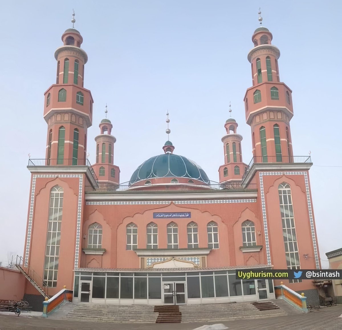 AbduwelA's tweet photo. Memet Qarim, he was a respected public figure, philanthropist, religious scholar in Shiho City. He got arrested at end of 2017. He led #Uyghurs to build the mosque in the picture. It took three years to build the mosque, spent 6 millions RMB, it was demolished in 2018 by China https://t.co/q6WCmJr3LH