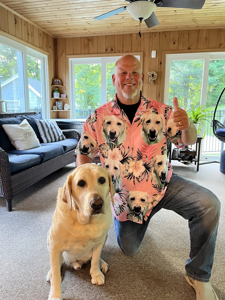 Principal_Parks's tweet photo. Happy last day of school! Many thanks to the students & staff at McCARTHY! Shout Out to our exceptional school psych., Dr. Steve. Wishing you a happy & healthy retirement. Enjoy the summer & I’ll see you all again soon. #McCarthyMatters #1School https://t.co/CPVLDMVNzA