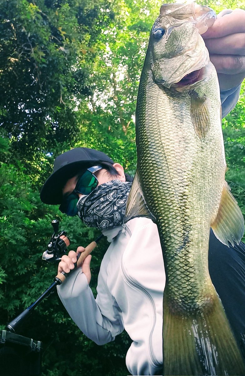 takehikobass's tweet photo. 本日片倉35頭に21本!
色んなの投げましたが安定のSVSBでした👍テキサスはロップ新色アラバマクロー🦞お会いした皆さん楽しい1日有難うございました✨️
#DSTYLE
#SVSB
#KAESU
#LOPHOG
#JACKAL
#STLAZER
#立膝
#オッターはミスバイト https://t.co/CChki8Zgvr