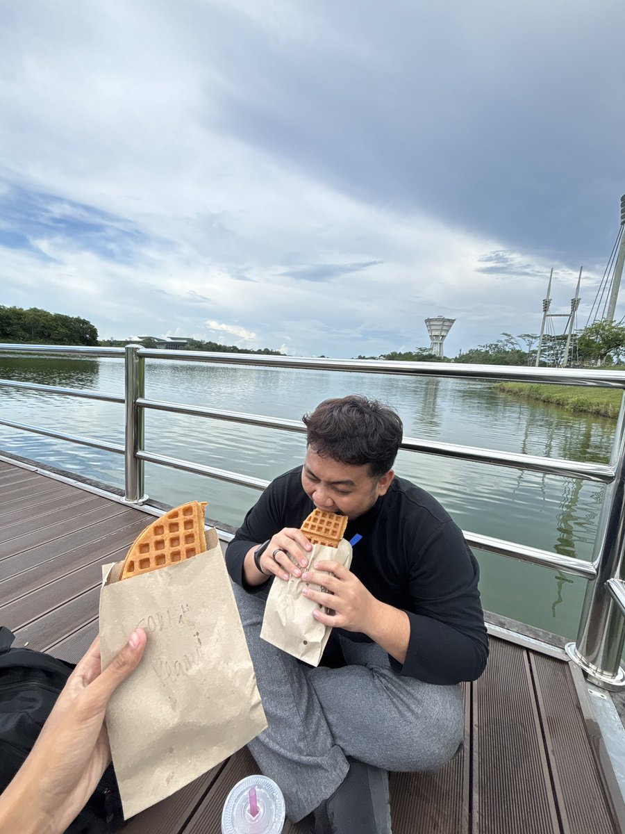 ewknurman's tweet photo. pikir sweet ke https://t.co/3vXqSHsIHX