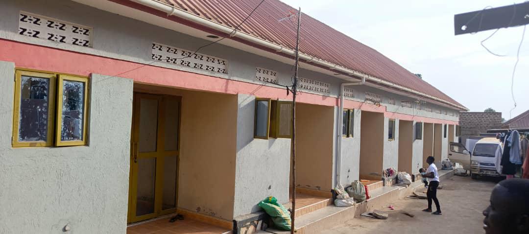 ddiiroproperty's tweet photo. Rental Property for sale:

7 rental units 

Price: 180m ugx

Income: 1.7m ugx per month 

Location: Kira

Ready Private Mailo title https://t.co/SP9OCzxt10