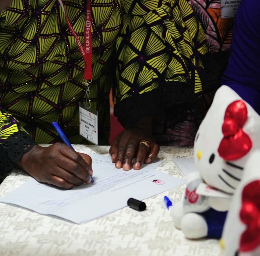 StopTB's tweet photo. @StopTB applauds the leadership of TB Women. This network continues to grow &amp; thrive in promoting the empowerment of women and a gender-sensitive TB response. Today, in #Cameroon, the francophone Africa regional chapter has been launched: Welcome @TBFemmeGlobal! @EF_LINITIATIVE https://t.co/ht4rs1wsQ8