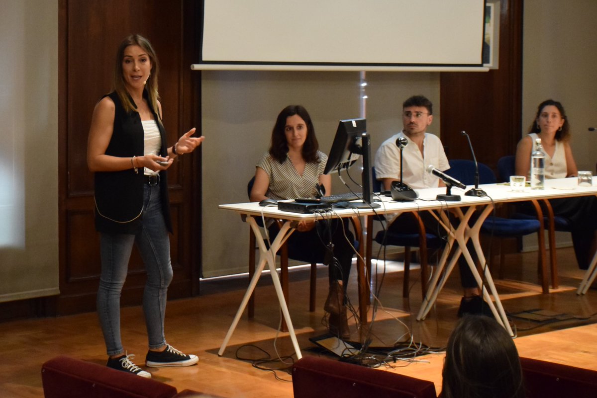 📝El #CAPViladeGràciaCibeles explica a #SalutPlanetàriaAPBCN la seva gestió ambiental fent servir l'experiència com a centre acreditat del <a href="/clubemas/">Club EMAS</a>.

Han aconseguit menys consum de paper i de piles i més energia renovable i places d'aparcament de mobilitat sostenible.