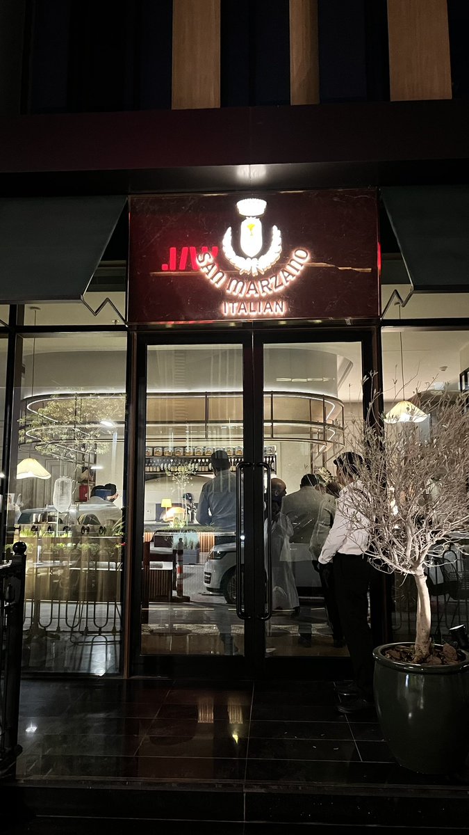 hassan_guide's tweet photo. افضل واجدد المطاعم الايطالية 🇮🇹 #الرياض  ترتيبي لاعلى تقيم🤩 

دلفينو         || Delfino            🍕🍝📍المعذر
سان مارزانو || San Marzano🍕🍝📍ليسن فالي
مولتو           || Molto               🍕      📍الصحافة
ميموز          || Memos            🍕      📍الربيع
اوبي             || OB                     🍝     📍العقيق
وايت فليم   || White Flame 🍕      📍الياسمين
بوفوني         || BUFFONE      🍕      📍النخيل
8بورشنز|@8portionsPizza🍕📍تعاون📍قرطبة
كاتشو           || Cacho            🍕🍝  📍الوادي
بريقو            || PRIGO            🍕🍝  📍قرطبة
جون وفيني   || Jon & Vinny   🍝      📍سليمانية
روزيلا            || @RosellaKSA🍕🍝📍الربيع

التفصيل ⬇️
#جديد_الرياض #ثريد #دليل_حسان