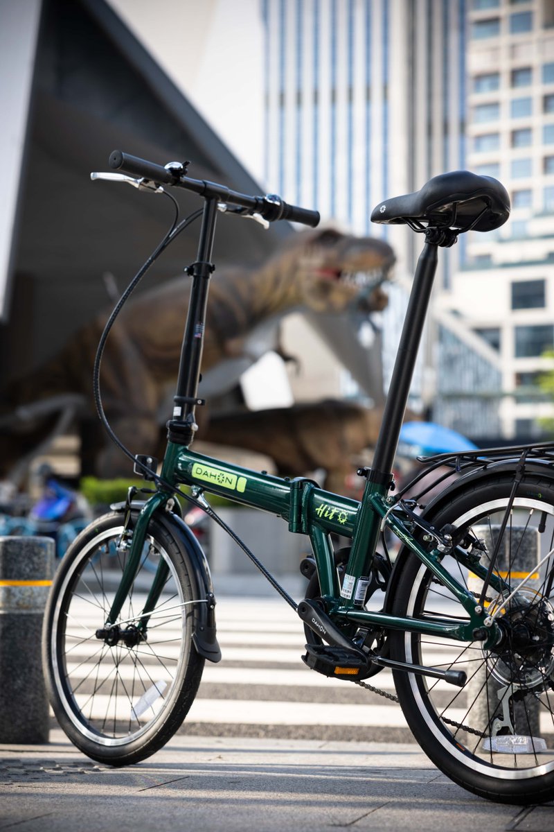 dahonbicycles's tweet photo. 🚲 Explore the city in style with the sleek and versatile DAHON Hit! Folding convenience meets urban chic.
.
#dahon #dahonhit #hit #foldingbike #folding https://t.co/g14zRvojco