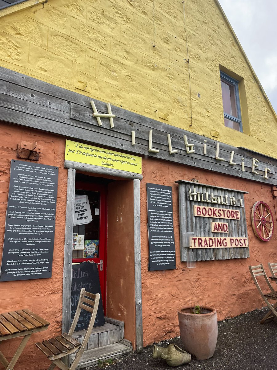 Julie4getmenot's tweet photo. As you say James a magic moment … this super wee book shop on the NC500 in Gairloch cannot get enough https://t.co/6ypVPMRoIG
